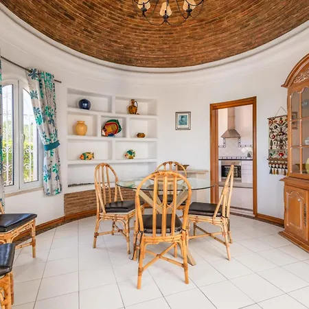 Cristina 7 * Албуфейра